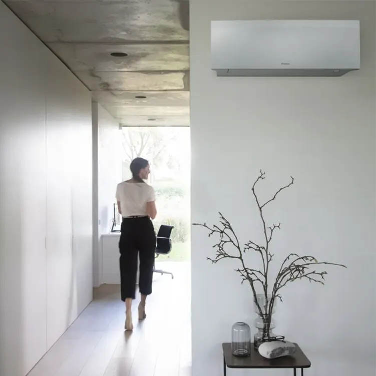 Daikin-Emura-interior